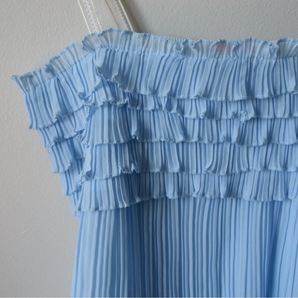 beautiful flowy y2k baby blue babydoll cami top💐 SOLD!!!! - Picture 4 of 6